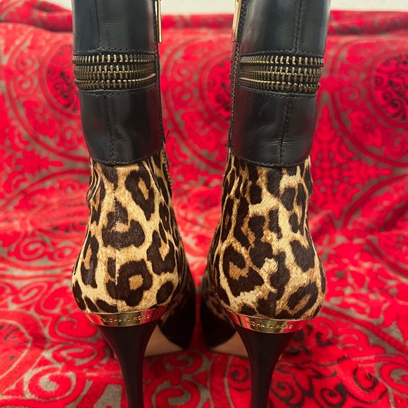 Micheal Kors Haya Bootie - Picture 2 of 5
